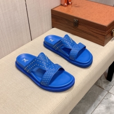 Louis Vuitton Slippers